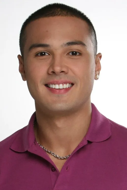 Polo Ravales interpretando a Toto