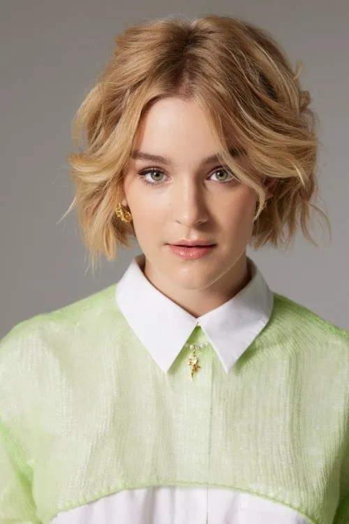 Pommelien Thijs interpretando a Ella