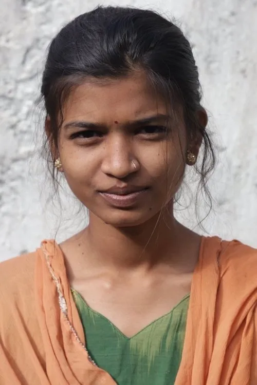 Pooja Rathod interpretando a Girl