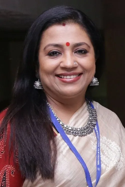 Poornima Bhagyaraj interpretando a 