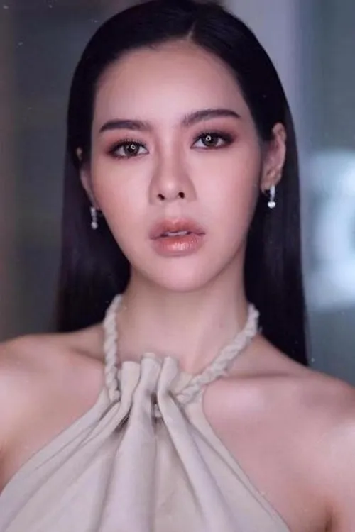 Preechaya Pongthananikorn interpretando a Pleng