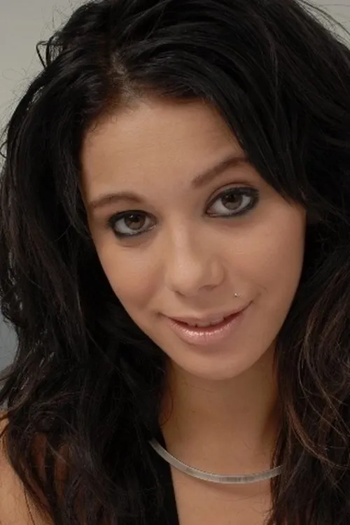 Priscilla Milan interpretando a 