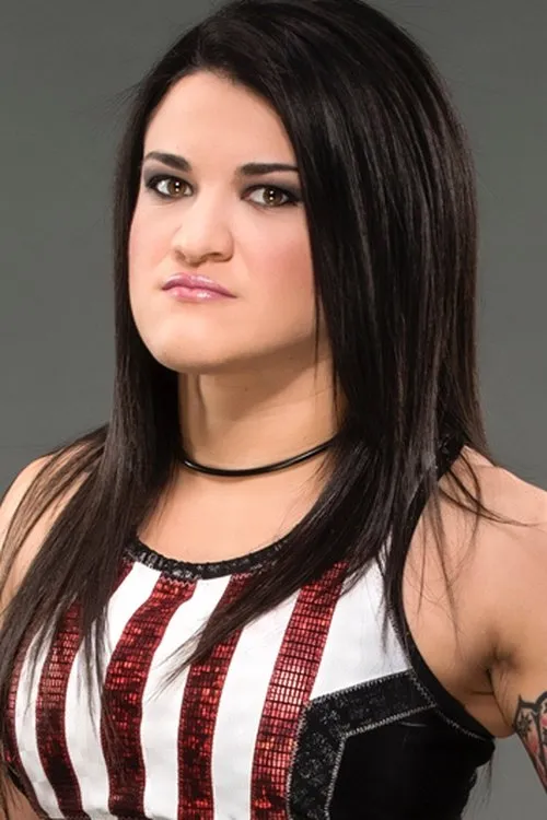 Priscilla Zuniga interpretando a Angel Rose