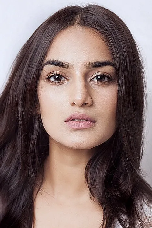 Priyanka Purohit — personaje: Chandni