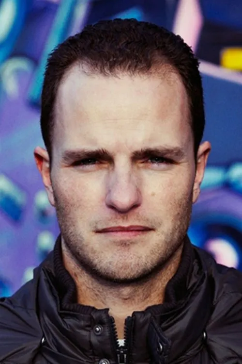 Promo interpretando a DJ Promo