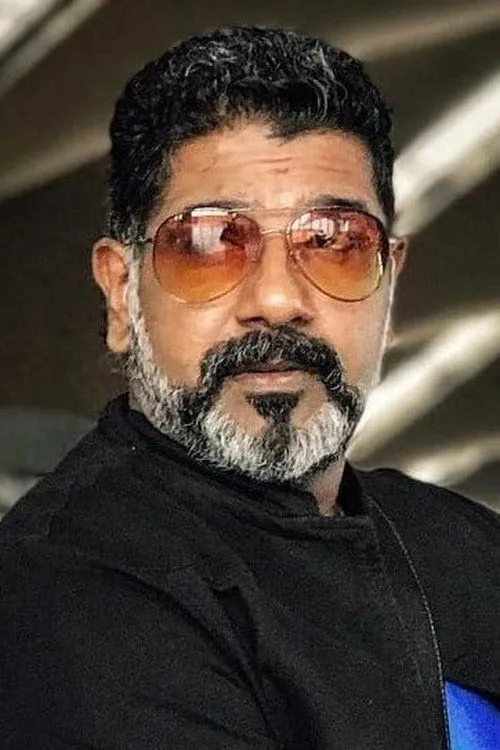 Vikas Shrivastav ha trabajado con Puravalan en 1 ocasiones