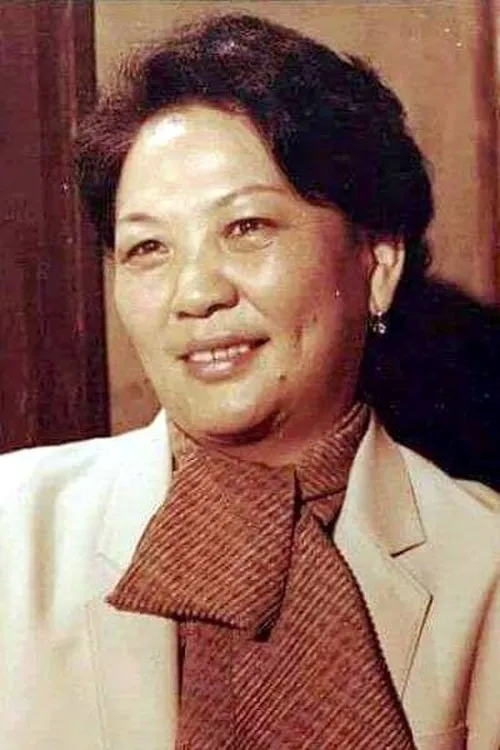 Pureviin Tsevelsuren interpretando a Dolgor