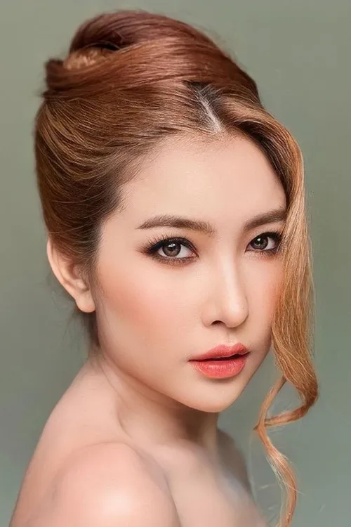 ??????? ???????? ??????? ha trabajado con Purimprud Chaiyakham en 1 ocasiones