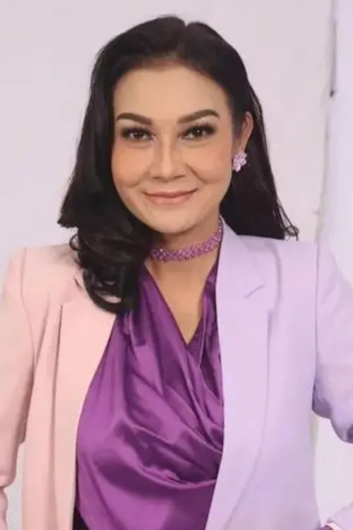 Putty Noor en su biografía y filmografía