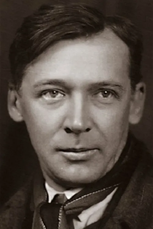 Pyotr Baksheyev interpretando a 