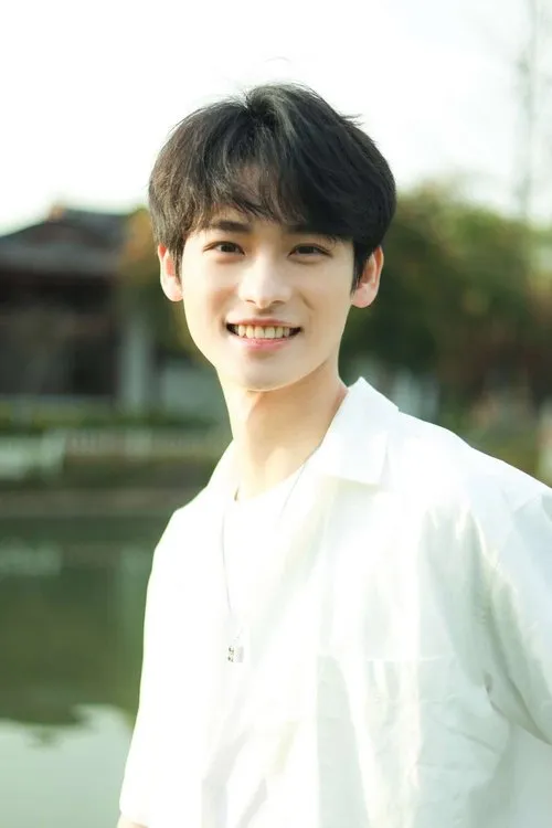 Quan Yilun — personaje: Lu Shi