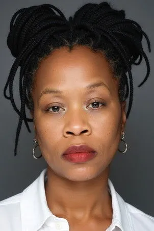 Carolyn Slesinski ha trabajado con Queen Esther en 1 ocasiones