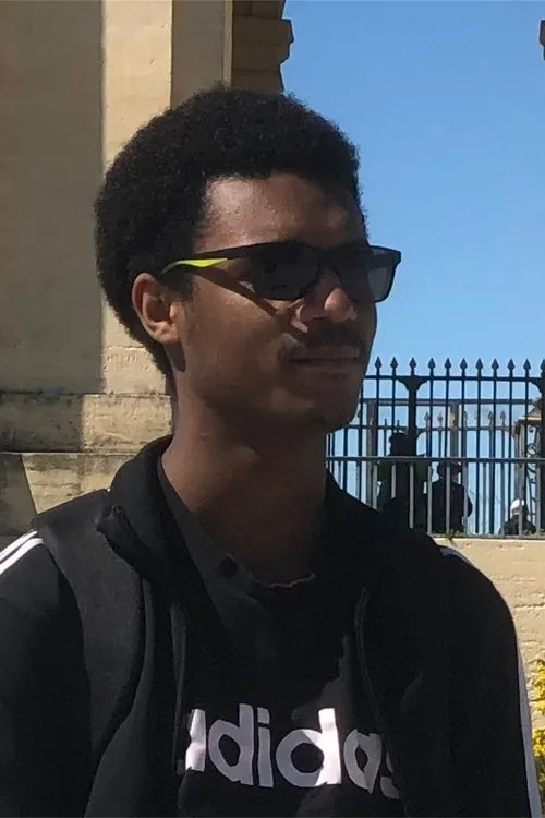 Lucas Bernardini ha trabajado con Quievilly Moreira en 1 ocasiones