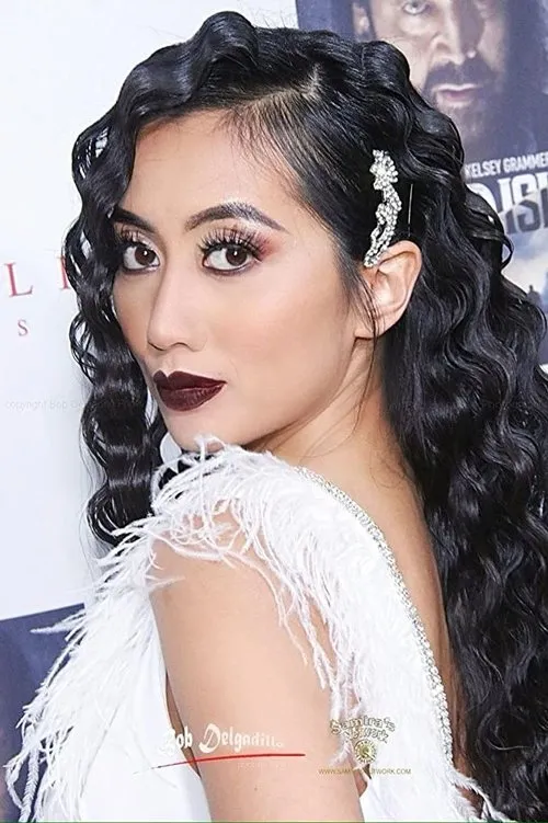 Quiggle Ignacio interpretando a Ming Le