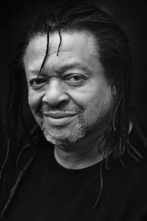 Mike Stern ha trabajado con Quincy Troupe en 1 ocasiones