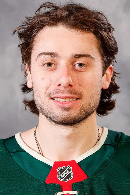 Nathan MacKinnon ha trabajado con Quinn Hughes en 1 ocasiones