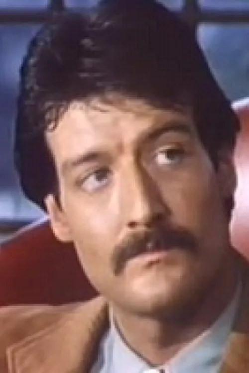 Foto de perfil del actor R.J. Reynolds en el reparto