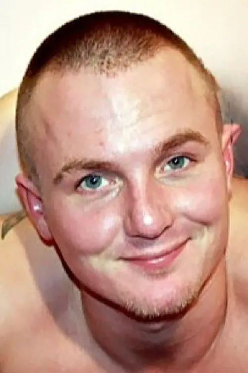 R.J. interpretando a