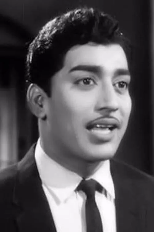 Jayalalithaa J ha trabajado con R. Muthuraman en 16 ocasiones