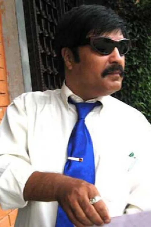 B.S. Rana ha trabajado con Rabi Giri en 1 ocasiones