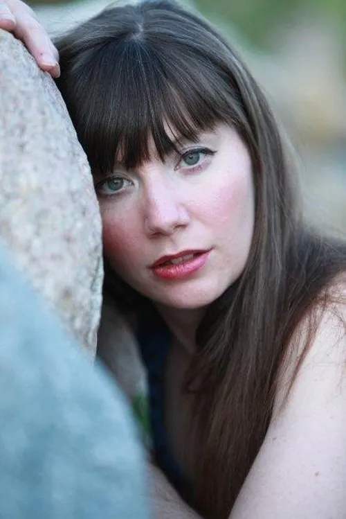 Rachel Grubb interpretando a Ghost #2