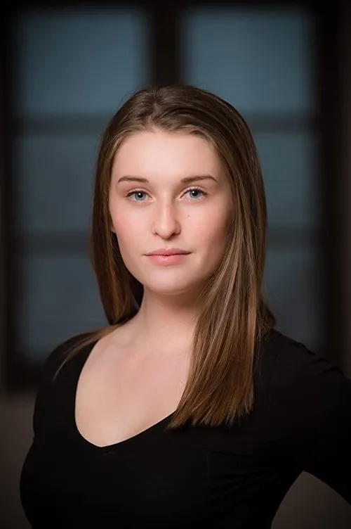 Rachel Roberts interpretando a Leewan