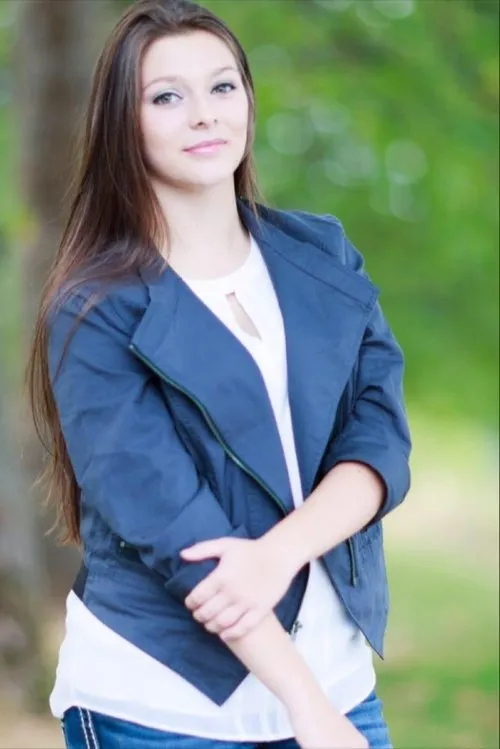 Akitora Ishii ha trabajado con Rachel Schmaltz en 1 ocasiones