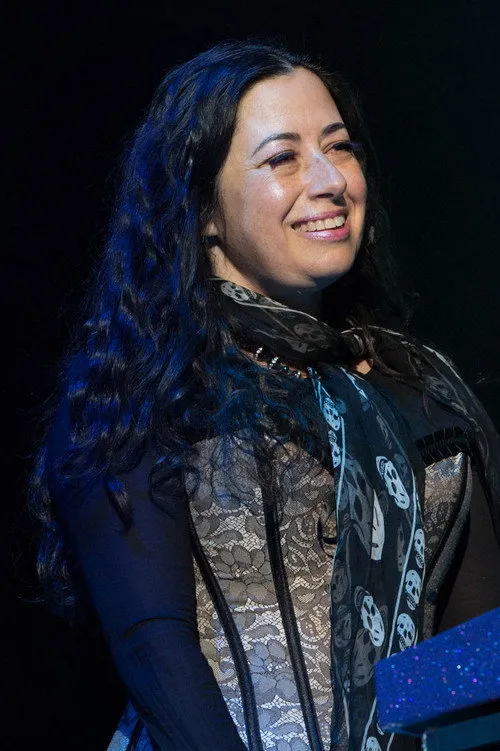 Rachel Z interpretando a Keyboards, Vocals