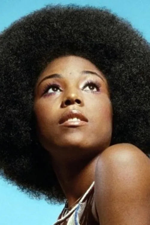 Radiah Frye interpretando a Ruth