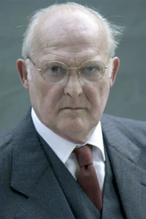 Radko Polič interpretando a Ditrih, nemacki oficir