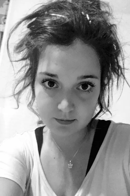 Kati Sólyom ha trabajado con Radvánszki Ronett en 1 ocasiones