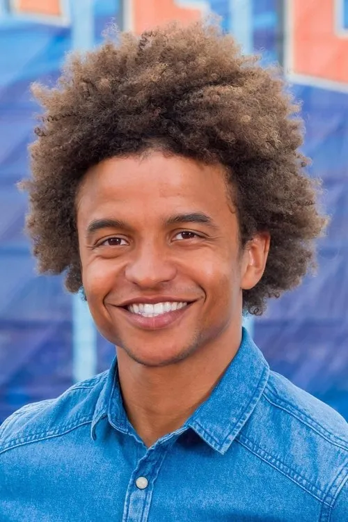 Radzi Chinyanganya en su biografía y filmografía