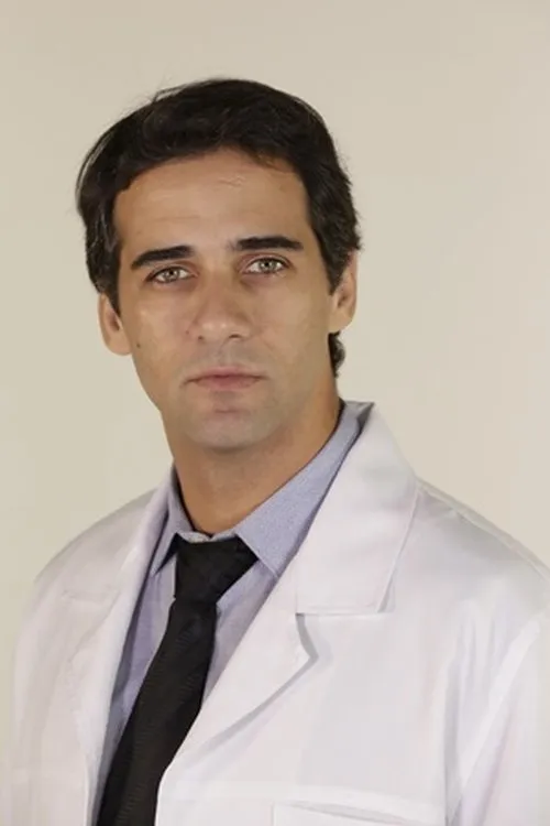 Rafael Sardão — personaje: Miguel Gonçalves