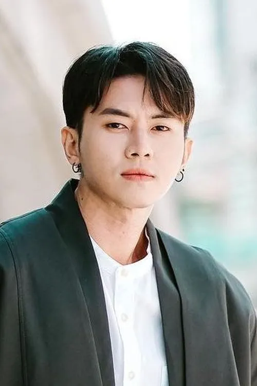 Rafael Tan — personaje: Rafael