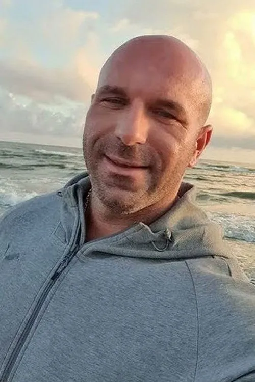 Michele Morrone ha trabajado con Rafał Iwaniuk en 3 ocasiones