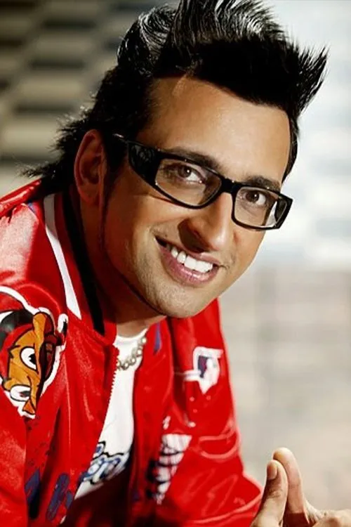 Ragga Oktay interpretando a MC Dandik