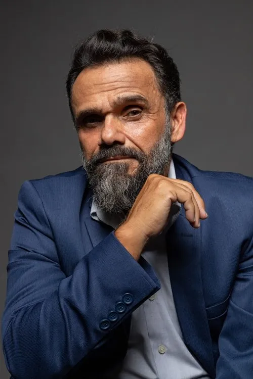 André Gabriel Hatoun ha trabajado con Raimundo Moura en 1 ocasiones