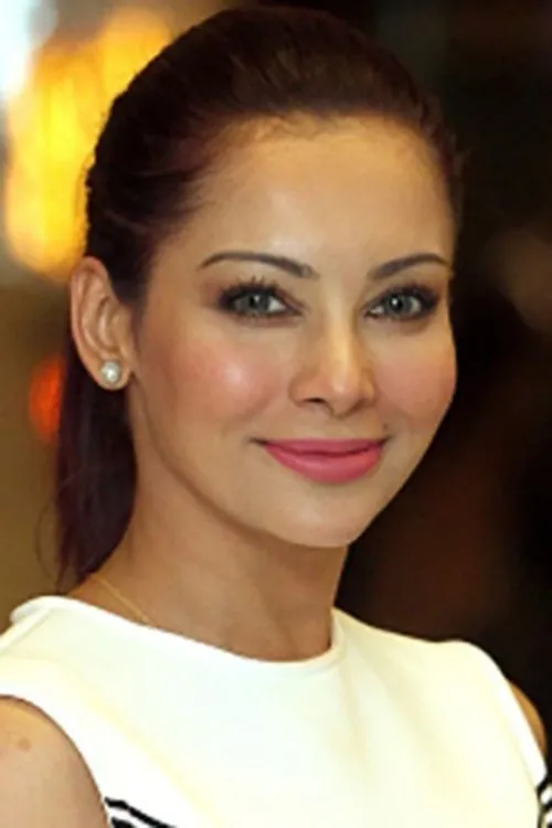 Raja Ilya interpretando a 