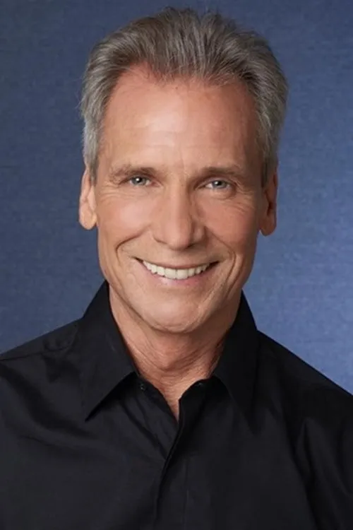 Raúl Taibo interpretando a Voz en off