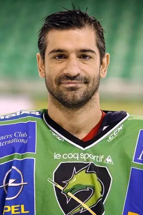 Emi Martinez-Zalce ha trabajado con Ralph Intranuovo en 1 ocasiones