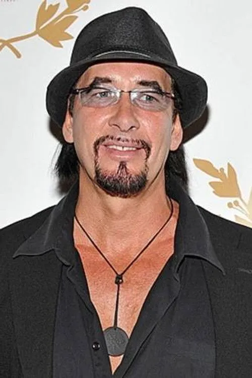 Ralph Rieckermann interpretando a Himself