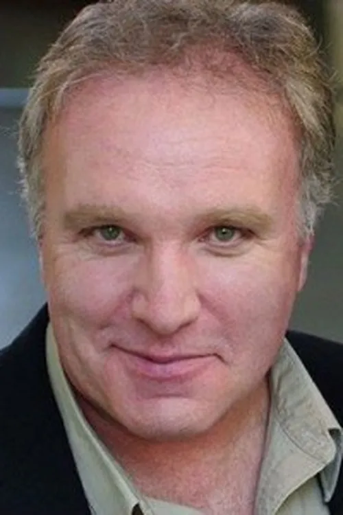 Rami Khan ha trabajado con Ralph Small en 1 ocasiones