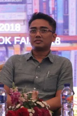 Linda Husein ha trabajado con Rama Adi en 1 ocasiones