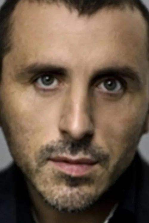 Ramadan Huseini interpretando a Albansk mand