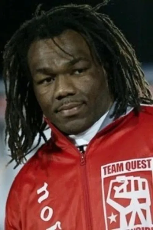 Rameau Thierry Sokoudjou interpretando a Self