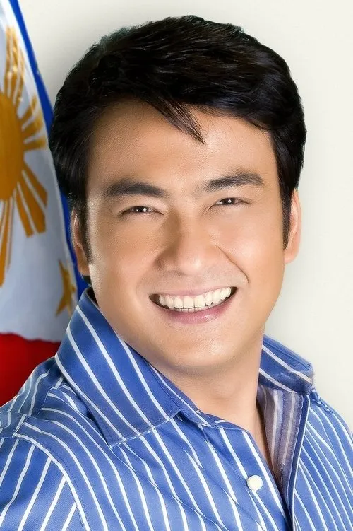 Ramon 'Bong' Revilla Jr. interpretando a Bingo