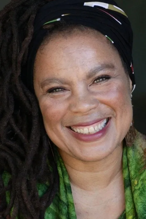 Jamie H. Jung ha trabajado con Ramona King en 2 ocasiones