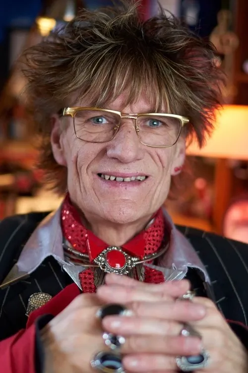 Randall Fowler — personaje: Self - Spacey's Brother