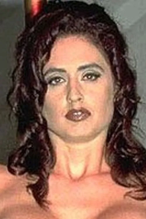 Randee Lee interpretando a 