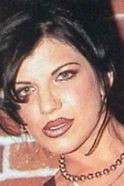 Randi Rage interpretando a 